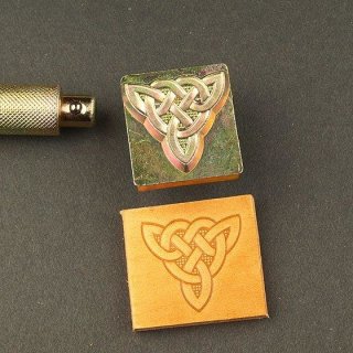 8610-00 Prgestempel Celtic Runen Dreieck
