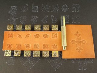 8162-00 Punziereisen Prgestempel Floral 12 Stk. m.Handgrif