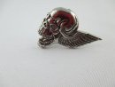 Skull mit wings links schauend