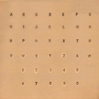 8137-10 Buchstaben, Zahlen, @, & Set 1/8 3mm